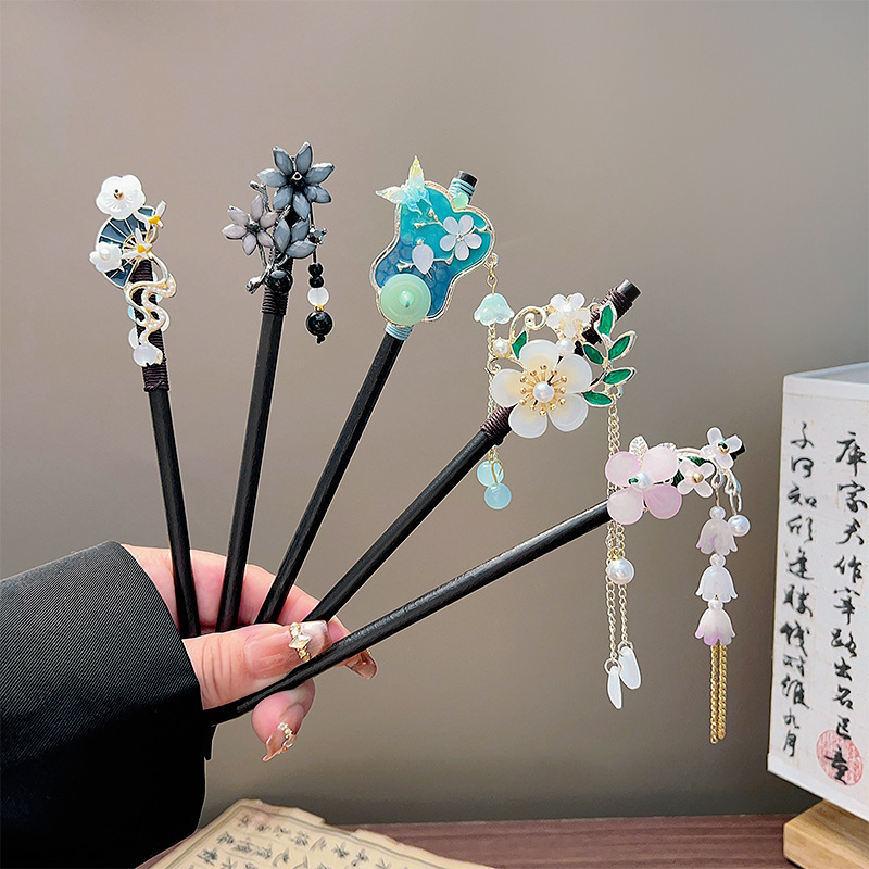 Horquilla Clásica con Borlas,  - Young Women'S Accessories reseña y precio